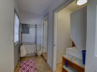 Cozy apartment in charming Moab Downtown with kitchen and great fruit backyard,