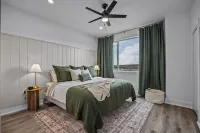 Modern 3Br Townhome with Bikes Sups & Trails