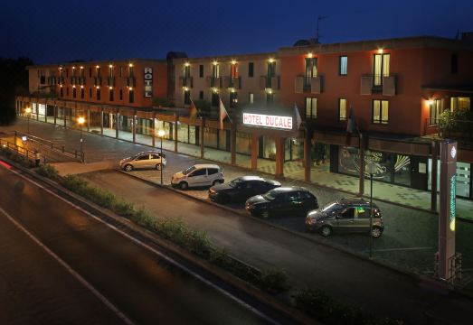 호텔 레지던스 두케일