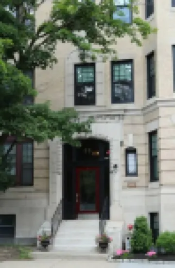 Maverick Suites at 89 Marion Hotels in Brookline