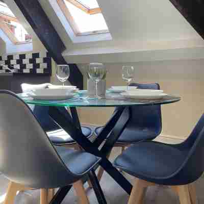 Whitby Bridge Luxury Apartments Dining/Meeting Rooms