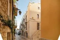 Arringo - Stay Comfy Hotels in Turi