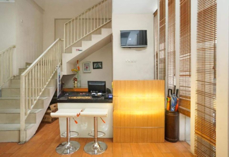 구나왕사 만야 호텔 수라바야 객실