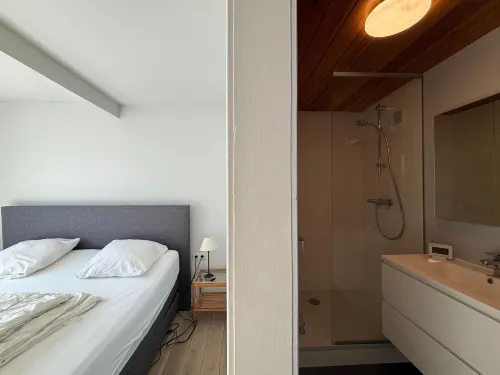 Bright Flat with Bunk Beds
