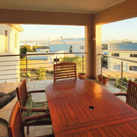 Sa-Ais, Langebaan, 6-Sleeper