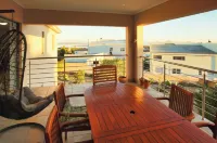 Sa-Ais, Langebaan, 6-Sleeper