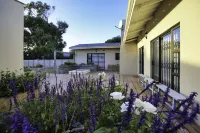 Sandy Feet 蘭格班8人床位