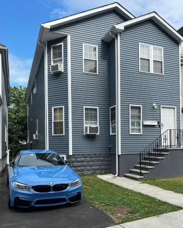 Cozy King Bed suite w/ free Parking ,Self check in and WiFi