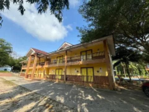 Mersing Beach Resort Hotels in Mersing