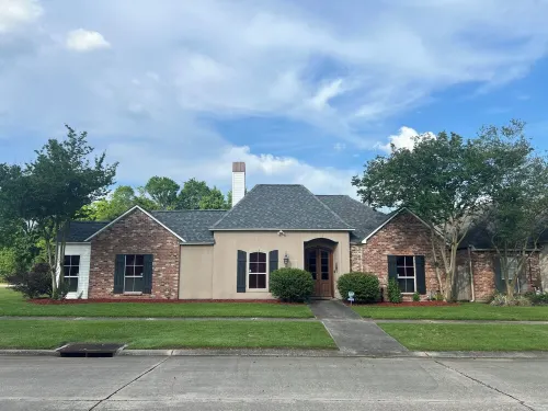 Newly renovated, spacious, modern home near Hospitals and LSU. Hotels in Westminster