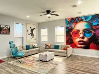 HGTV’s House Hunters Dream: 4BR with Poker Table and Firepit