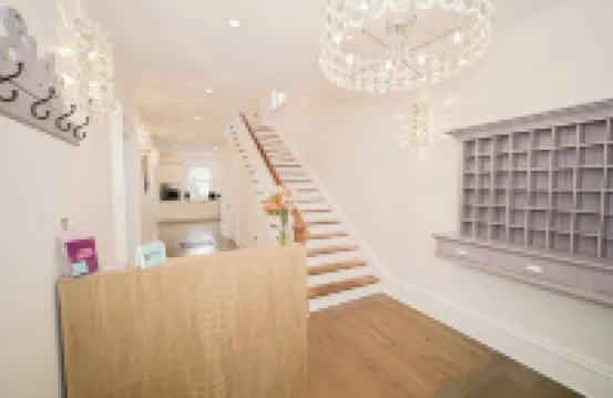 Large Home downtown Saint Andrews within walking to Beach, Shops and Restaurants 聖安德魯斯酒店