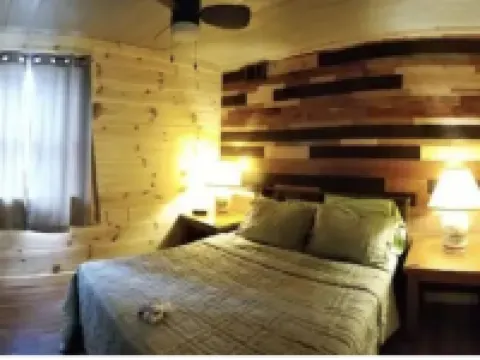 Unique Waterfront Cabin on High Falls Flowage 斯蒂芬森酒店