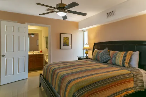 5 Star Luxury Condo with Awesome Ocean View!