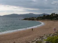 AGOSTA PLAGE, T4, SEA VIEW, 3 BEDROOMS ( 6-8 PERS), 2KM FROM BEACH AND SHOPS