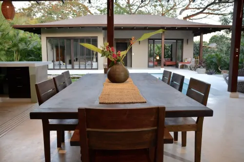 Casas de Agua, Villa Agua Verde. Natural walking trail to the beach.