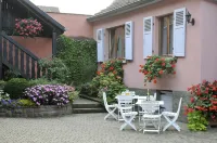 Apartment 2: Holiday apartment in a quiet private property