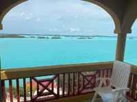 The Four Breezes With Pool and View