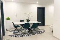 Appartements Avec Piscine, Salle de Sport à Loin de la Plage Avec 3 Chambres