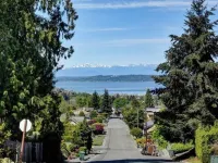 NON SMOKING Private Suite in Edmonds Bowl w Sound view. Hotels in Edmonds