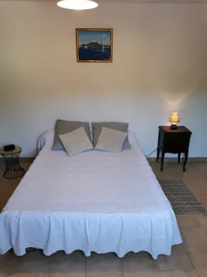 Charming villa in the heart of the maquis
