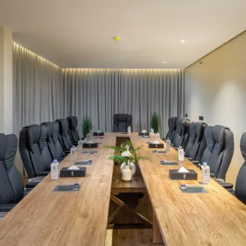 Aryash hotel