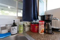 Clean City Studio near DTLA w/ Private Yard & FREE Parking