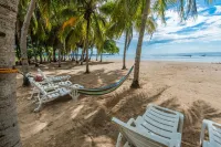 FAVORITE HOUSE on the BEACH since 2005, parking, wifi, housekeeper, security