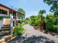 3 Bedroom Villa in Matapalo with Amazing Ocean View Jungle Views and Pool! Hotels in Savegre