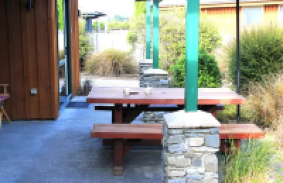 Popular Family friendly, Modern Cosy Bach,+ WiFi, 21 Devon Street Hanmer Springs