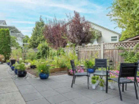 Guest Suite in West Maple Ridge Hotels in Maple Ridge