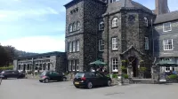 Executive House,WiFi,Superb Views,Pets O.K.Walk into Llanrwst.Sleeps 7+Baby/cot Hotels in 
