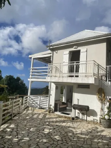 Très bel Appartement Neuf et Luxueux Hotels in 