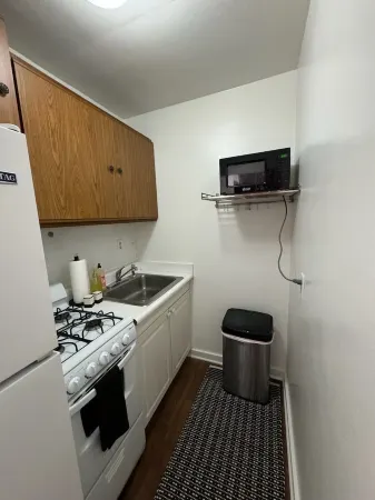 Cozy 1-bedroom in the heart of Des Moines, walking distance to many places! Отели рядом с достопримечательностью «Грэйтер Де-Мойн Ботаникал Гарден»