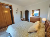 Pretty Villa has Amazing Sea Views, Private Pool, AC, Wi Fi - walk to the Beach!