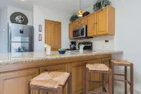 Oceanview Retreat on Sandy Beach at the Sea