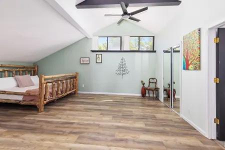 Chippewa Lake House Отели в г. Биг Рапидс