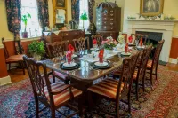 The Richard Johnston Inn & 1890 Caroline House Hotels in Fredericksburg