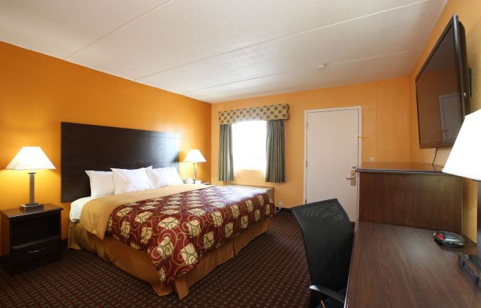 Blue Sky Inn Glens Falls-Saratoga-Lake George