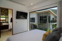 Brand New Luxury Villa on the South End of Jaco Beach, Steps from the Beach!