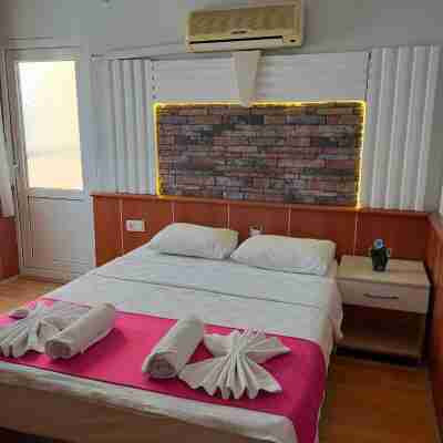 Mustafa Hotel Rooms