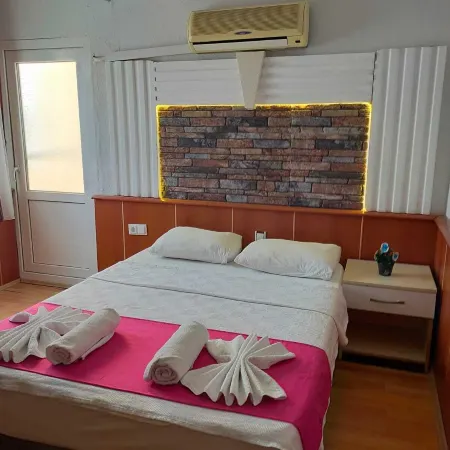 Mustafa Hotel