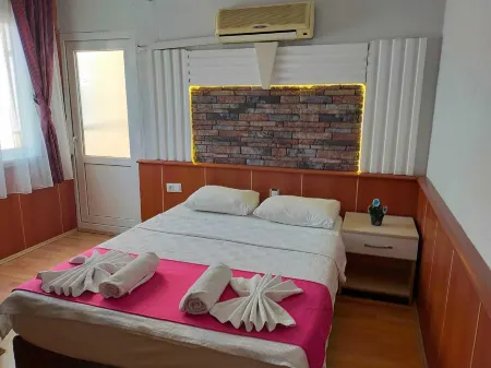 Mustafa Hotel