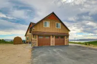 Exciting Garden City Gem w/ Home Theater & Hot Tub - 3-stjärniga