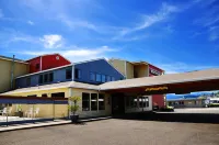 Harborside Inn - parking
