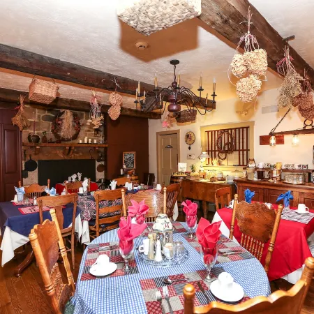 Deer Creek Winery and Watson Estate Bed & Breakfast