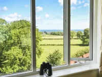 Maes y Cregyn Hotels in Benllech