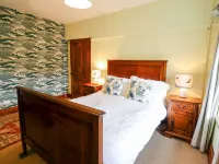 Gwengraig Hotel in zona Registration of Births Deaths & Marriages