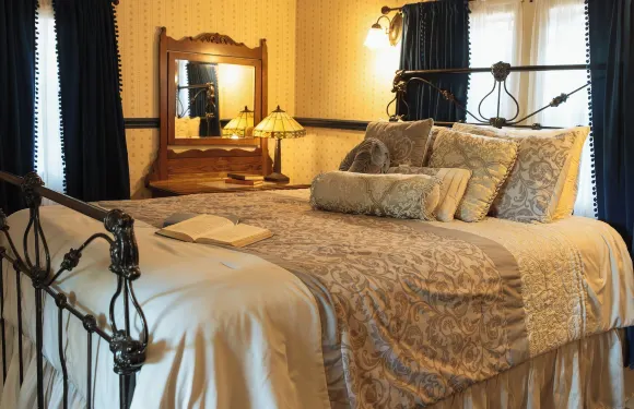 朱利安淘金熱酒店