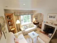 The Mews Cottage - Boutique